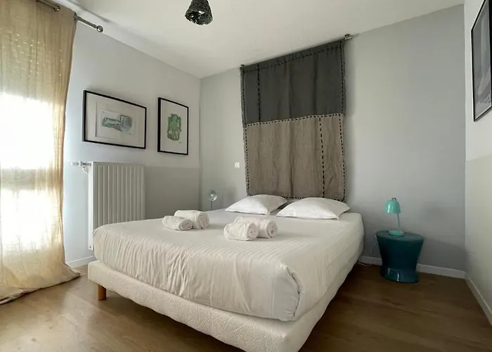 Avec Terrasse - Cite Du Vin *