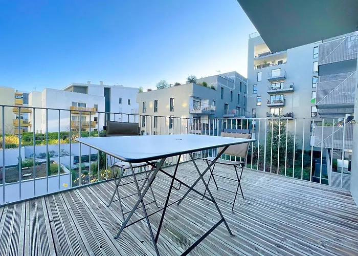 Avec Terrasse - Cite Du Vin *